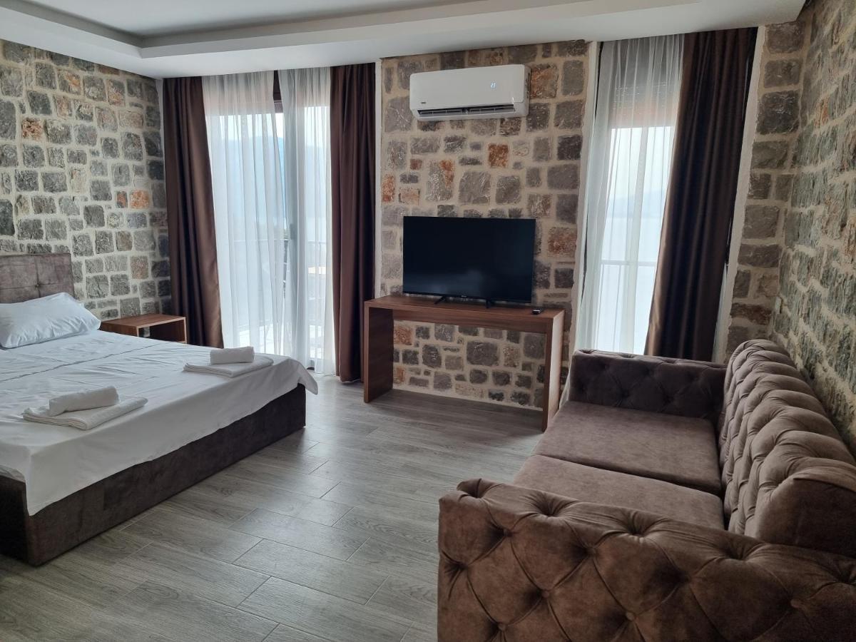 Hotel Agape Rose Tivat Exterior foto